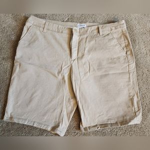 Liz Claiborne khaki shorts